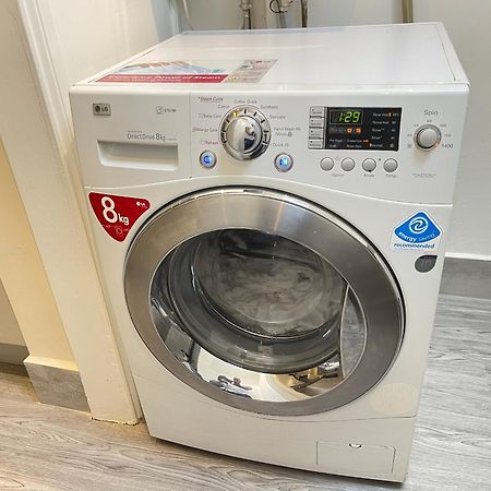Hometel Digs Morden Comfy Home Can Sleep 11 레스터 외부 사진